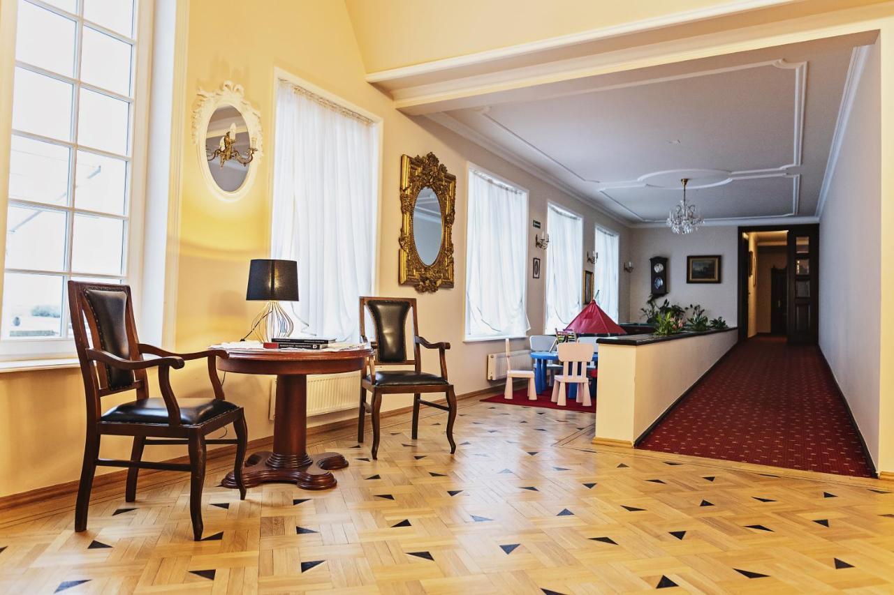 Palac Runowo Runowo Krajeńskie Exterior foto